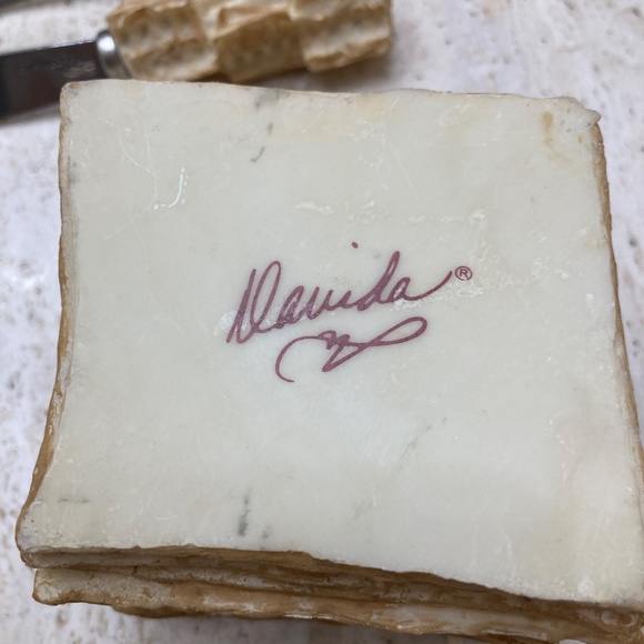 Designer Davida Set 6 Matzah Handle Knife Spreaders with Matzah Holder Stand - Picture 4 of 4